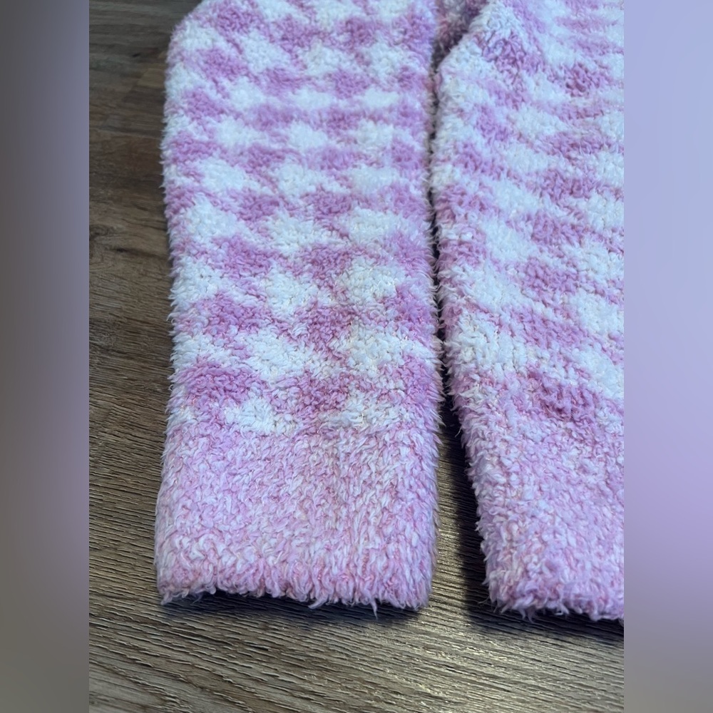 SKIMS Pink and White Pajama Set - Picture 7 of 15
